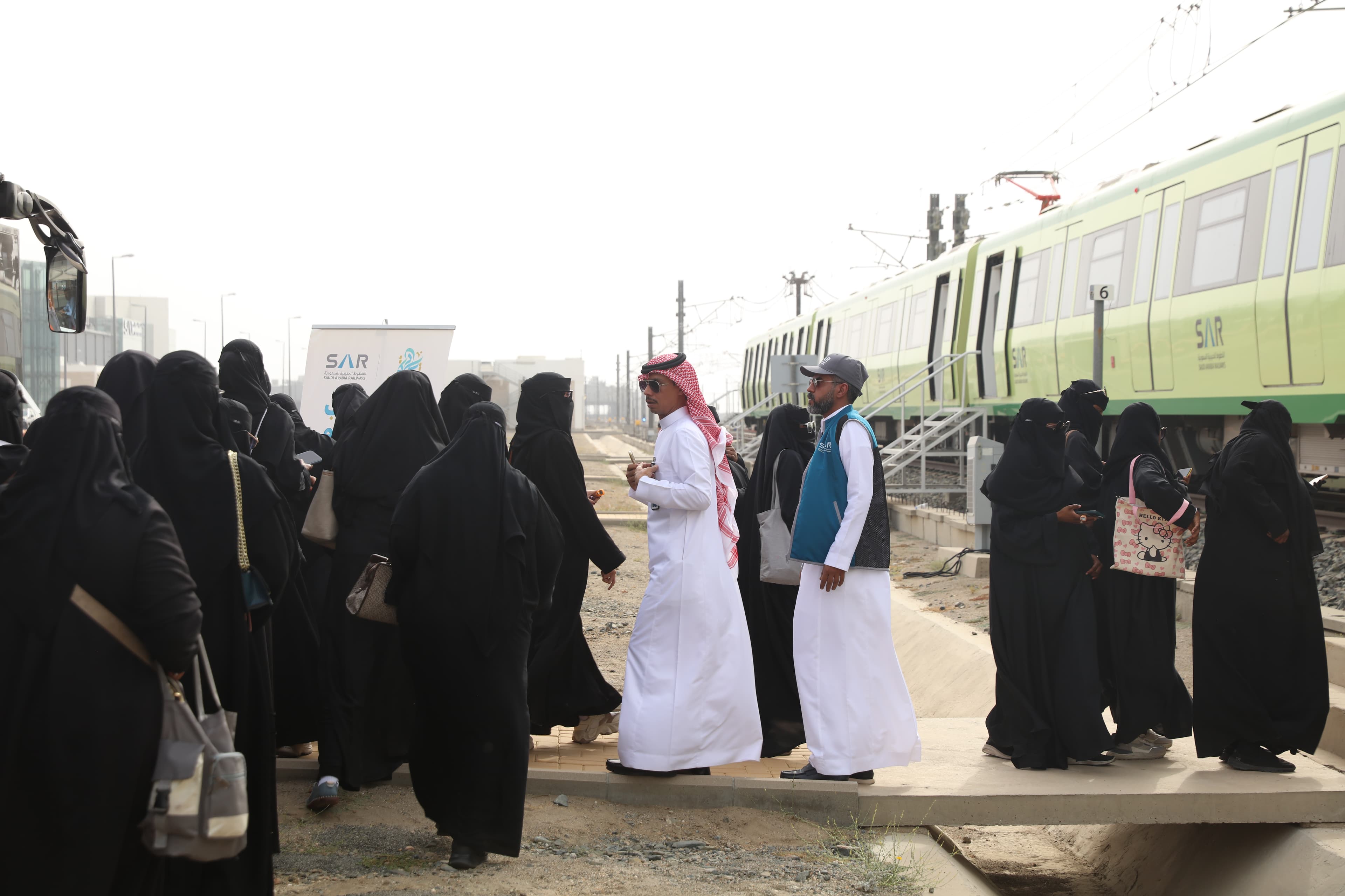 فرضية قطار المشاعر المقدسة 8
